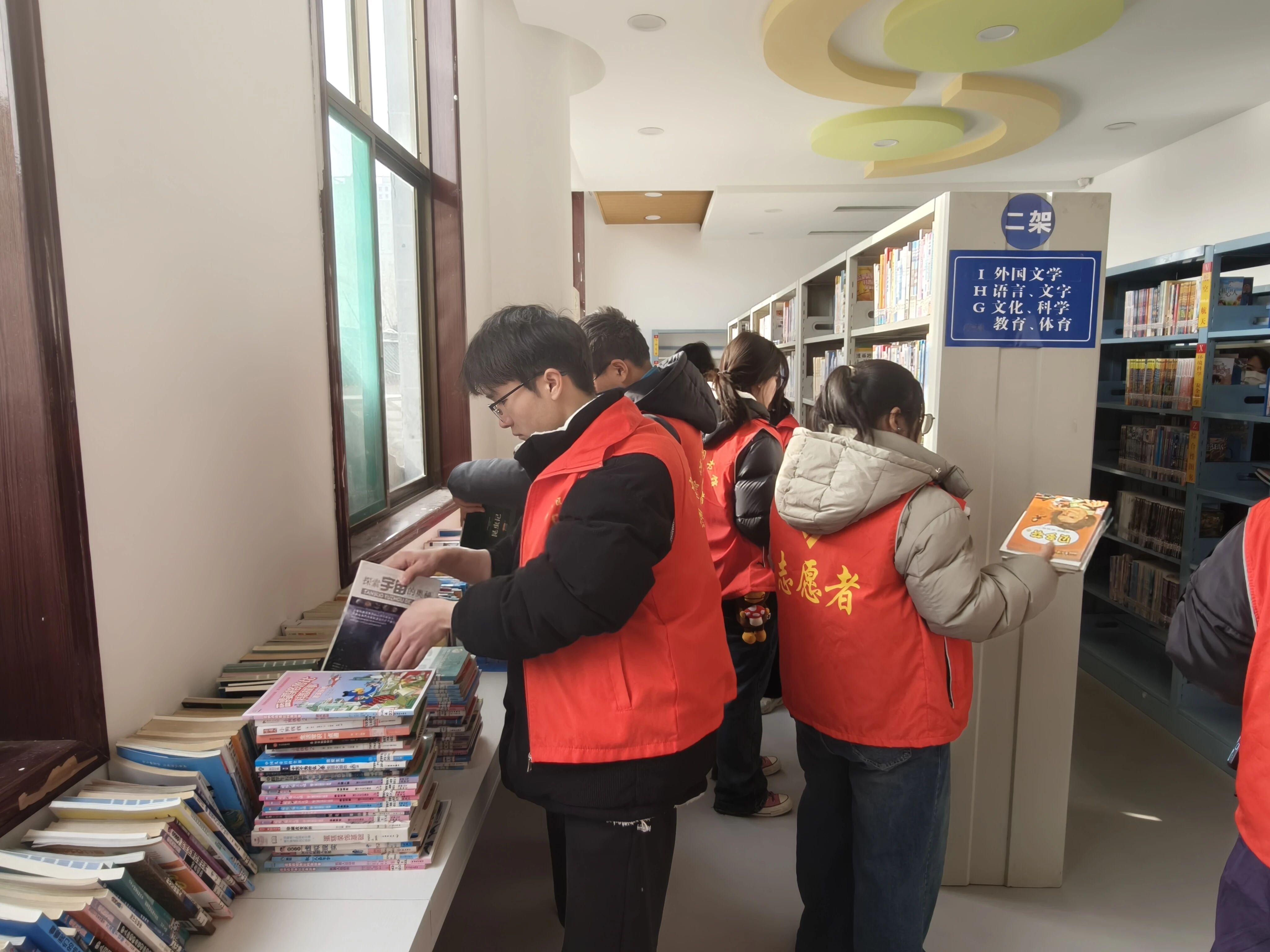 【志愿服务】| 志愿护航书香路 青春筑梦助改造——渭滨区图书馆2026年寒假第一、二期志愿服务活动圆满结束